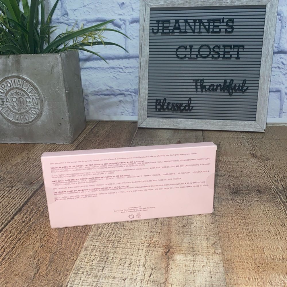 WANDER BEAUTY Suite Escape Palette. 
New unopened sealed palette - Picture 5 of 7